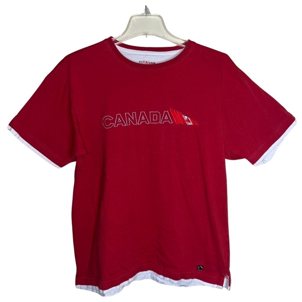 Canada Red Cotton Embroidered T-shirt “It’s Fun to Be Canadian“ Size Medium